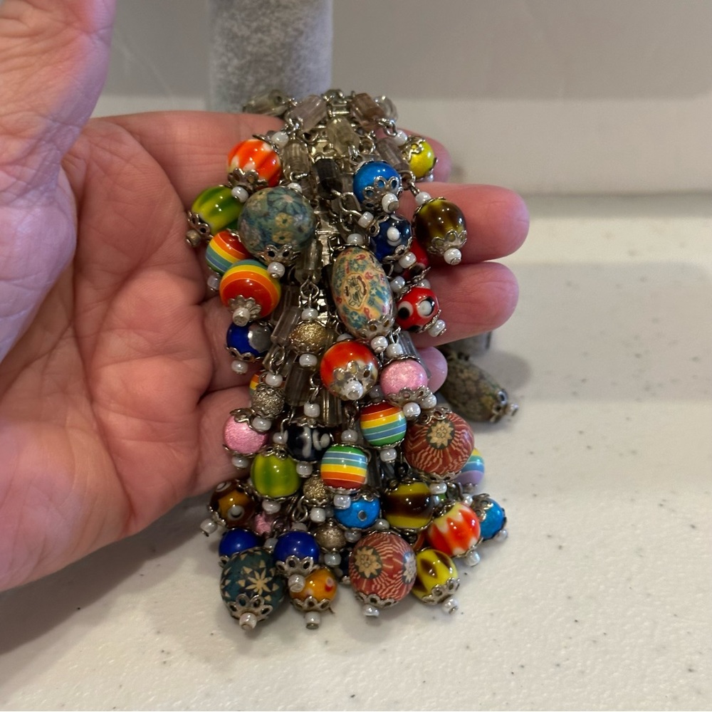 Vintage Cha-Cha / Gypsy inspired stretch bracelet -multicolor glass & clay beads - Picture 10 of 10